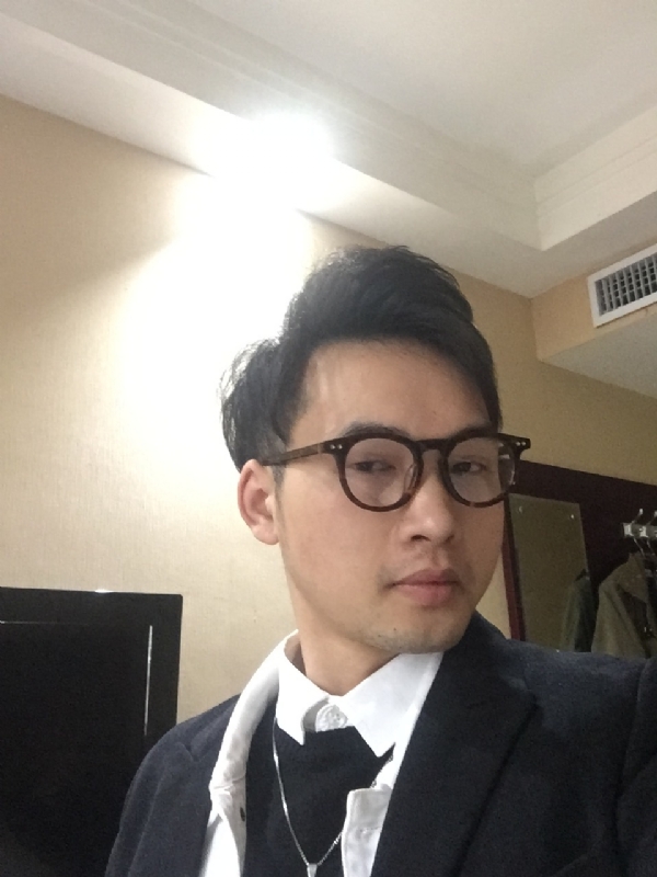 曾亮的第一张照片--衡阳中老年相亲网