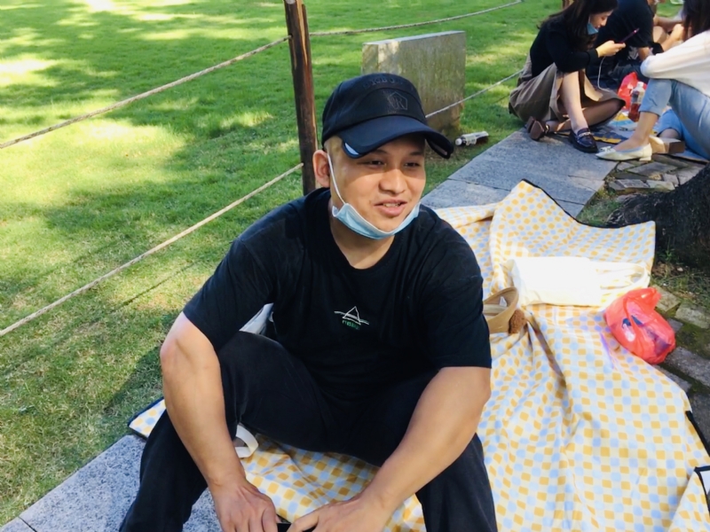 好大一颗石头的第一张照片--衡阳中老年相亲网